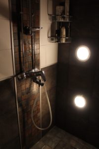 spa bathroom lighting